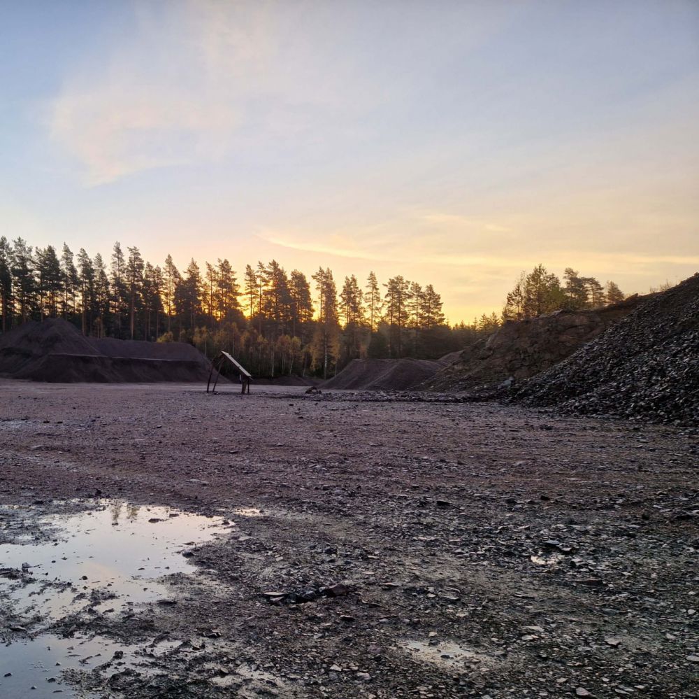 Grus för byggprojekt, trädgård och väg